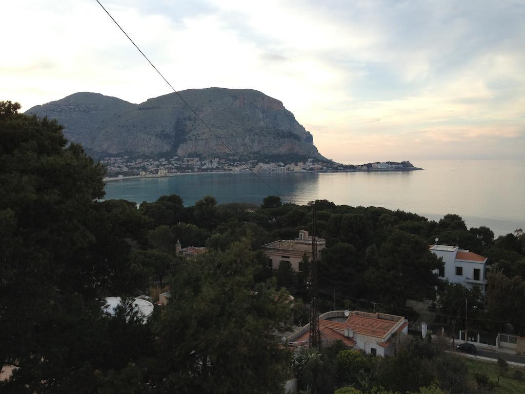 Mondello Suites Feels Like Home Exteriör bild