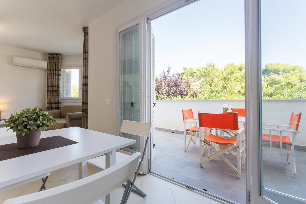 Mondello Suites Feels Like Home Exteriör bild